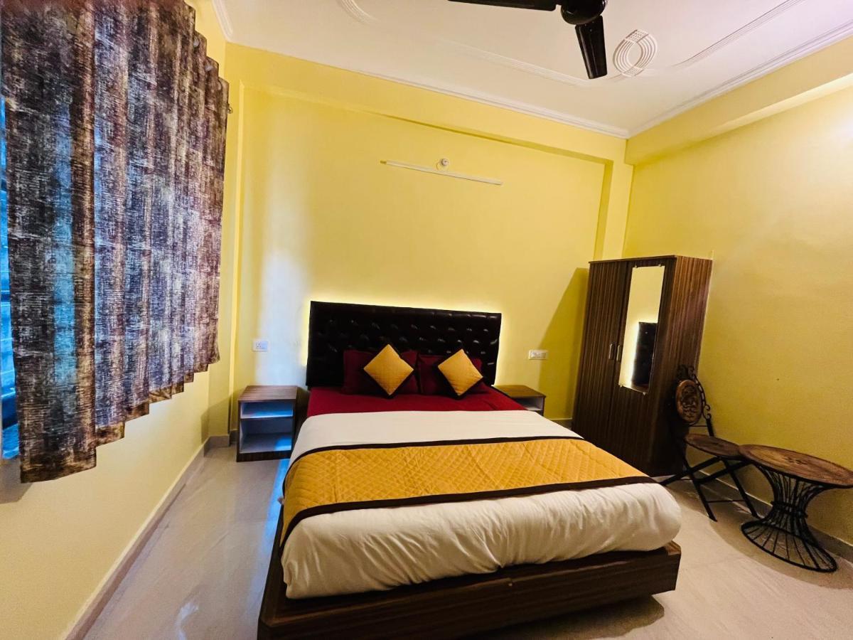 Hotel Manohar Rishīkesh Екстериор снимка